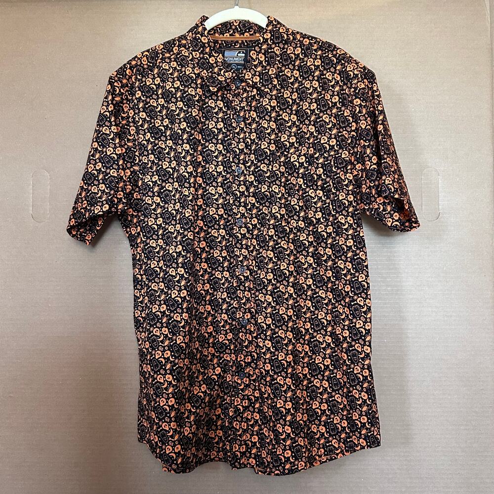 Men's XL Button Shirt Halloween Black Orange ghosts skulls spiders Monument